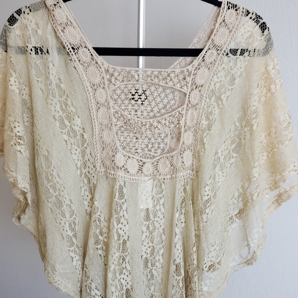 Tops - Lace blouse